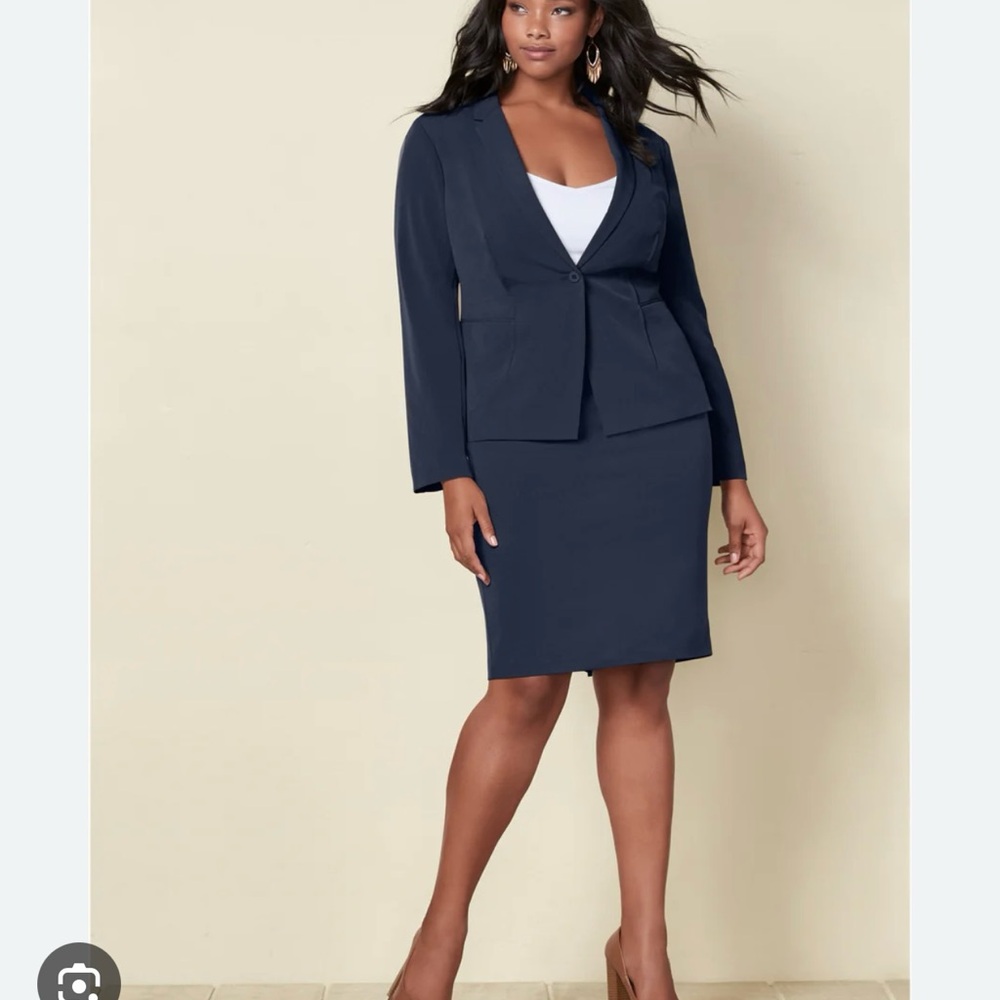 VENUS Classic Navy Skirt Set